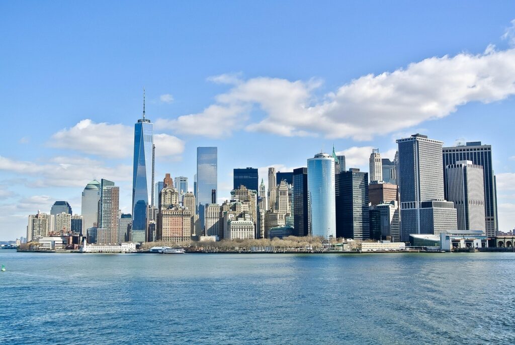 skyscraper, horizon, city, architecture, urban landscape, financial district, panoramic, office, darling, modern, building, business, tall, tower, river, nature, urban space, travel, new york, manhattan, urban, business towers, ny, liberty, panorama, nyc, united states, cities, clouds, panoramic view, lookout, skyline